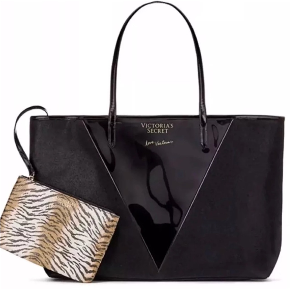 Victoria’s Secret Tote w/ wristlet NWT